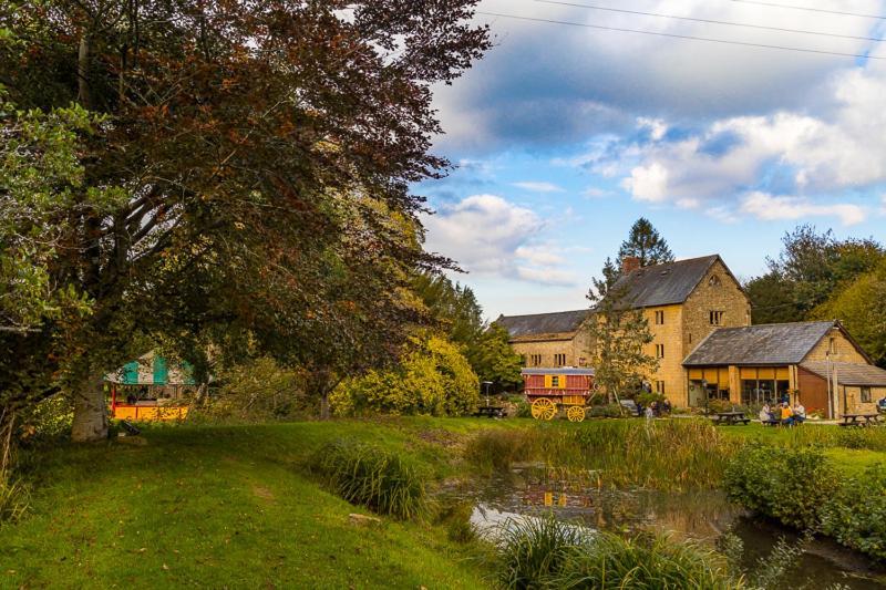 ホテル Haselbury Mill クルーカーン エクステリア 写真